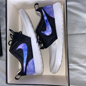 Nike Custom Galaxy Roshe Run Used
